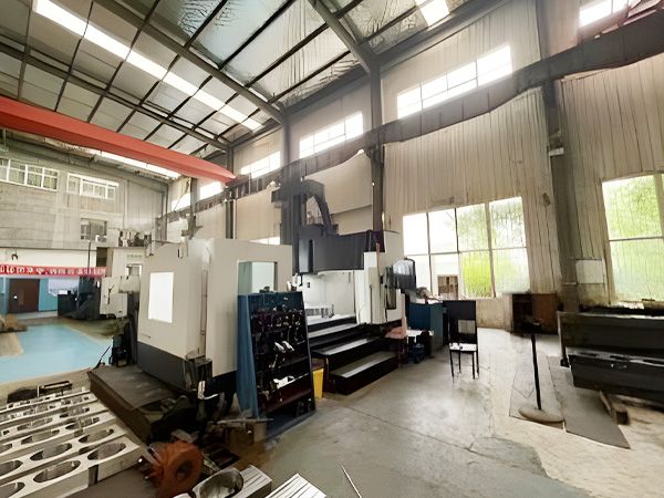 Gantry machining center