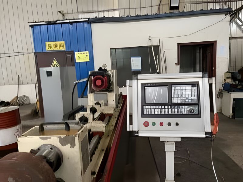 CNC deep hole drilling machine